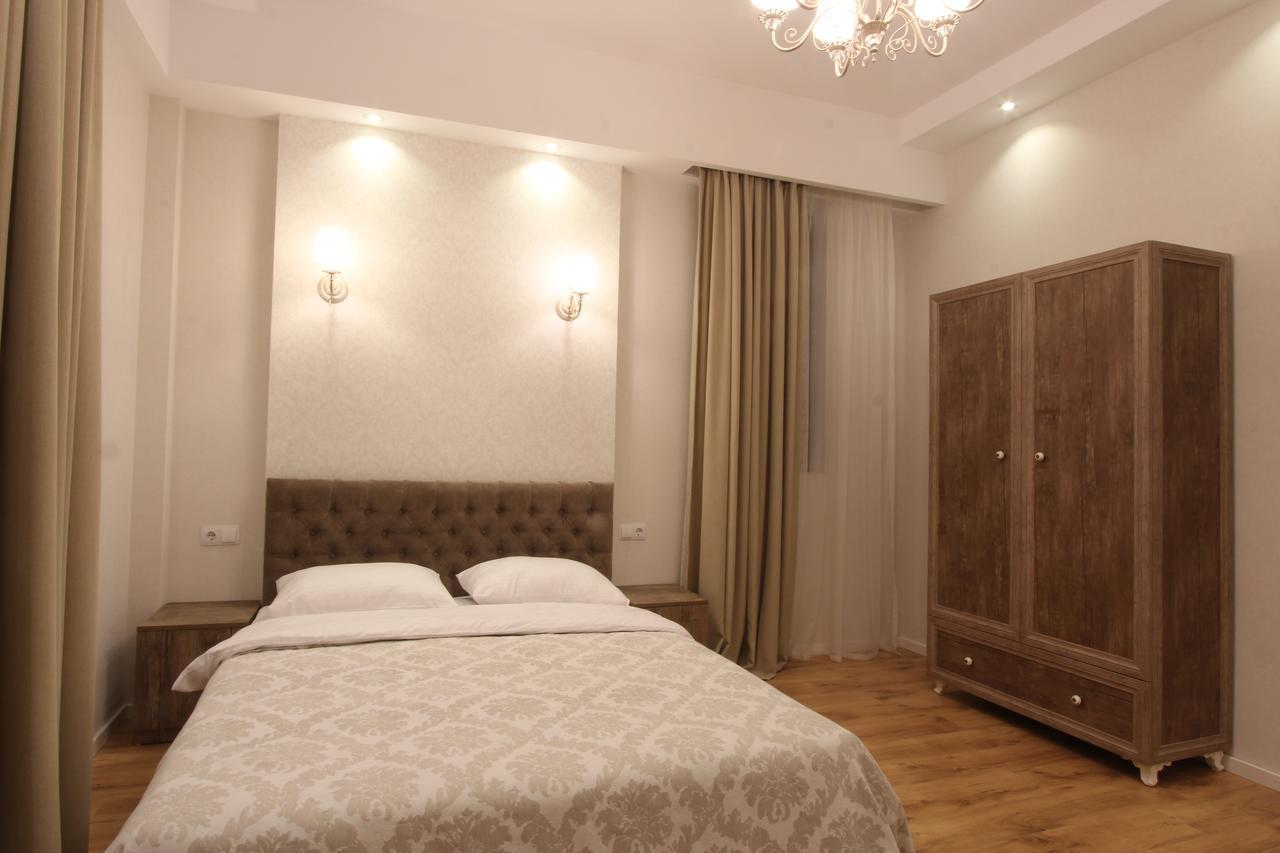 New Apartment In Old Tbilisi Buitenkant foto